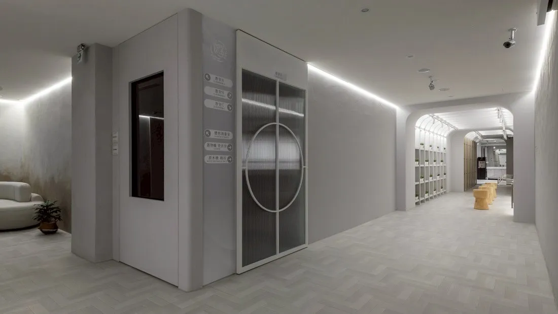 LINE_ALBUM_東區_250502_14