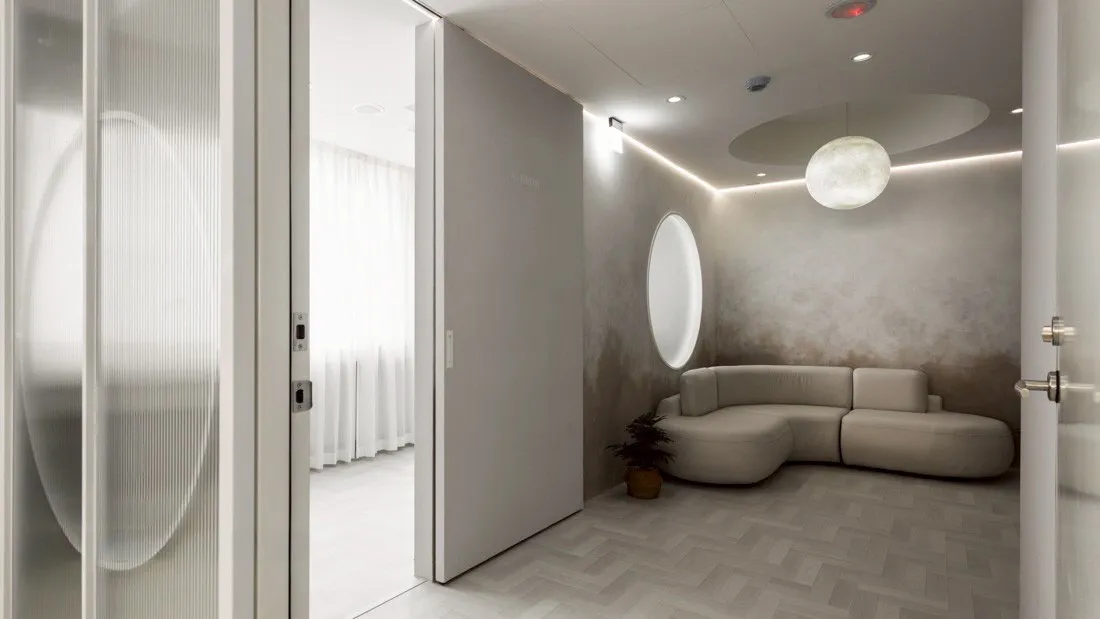 LINE_ALBUM_東區_250502_15